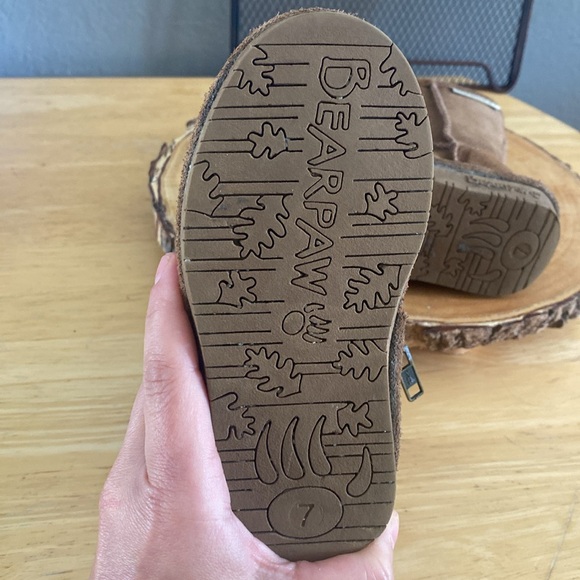 BEAR PAW Emma brown sheepskin lined boots size 7 - Picture 8 of 9